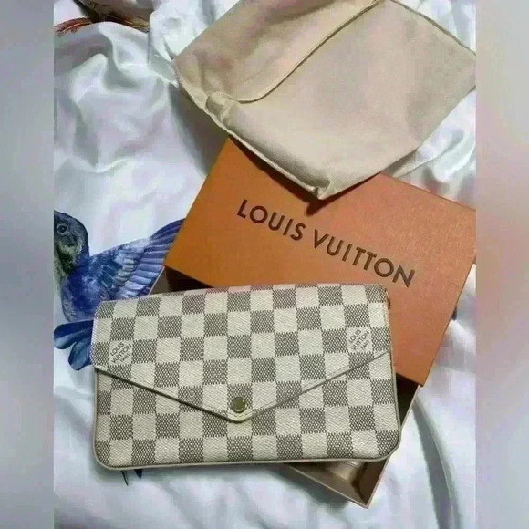 Louis Vuitton Handbags - Louis Vuitton Damier Azur Felicie